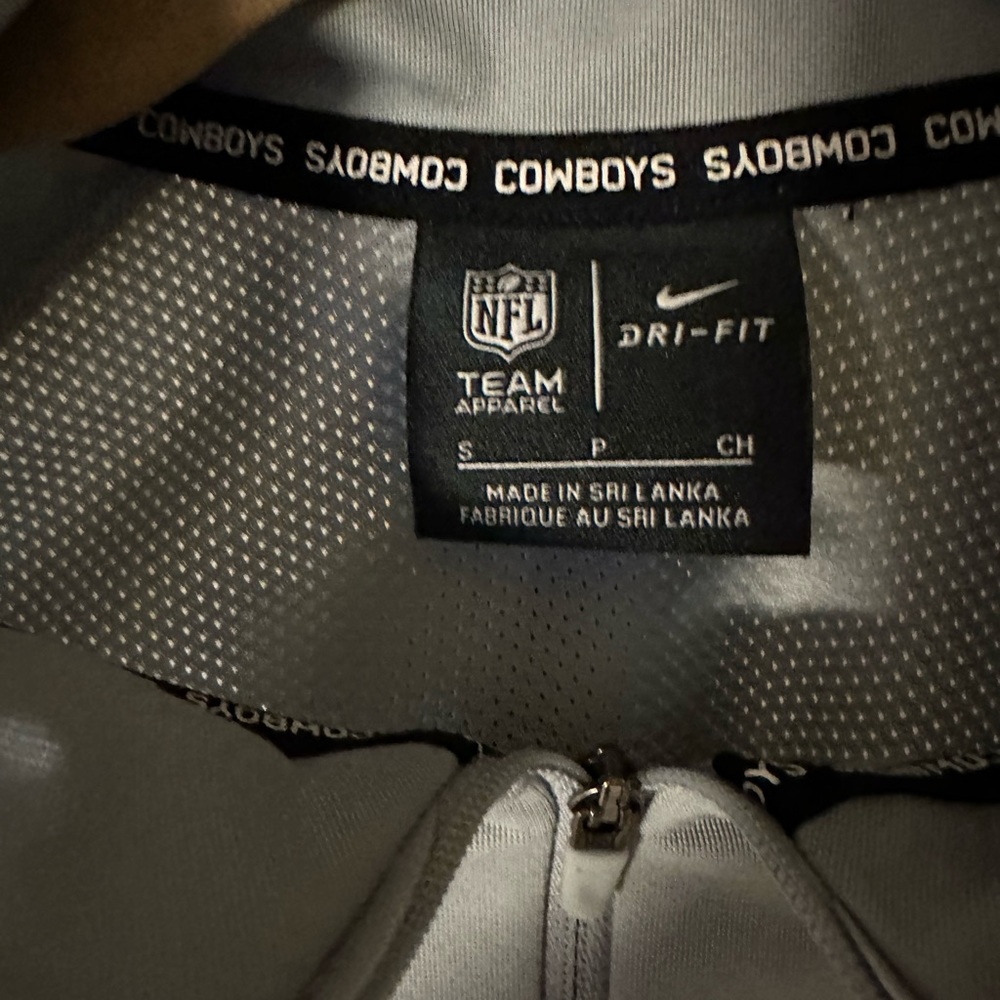 NFL Pro Shop Dallas Cowboys 1/4 pullover Jacket size: small/petite Color:Gray - Picture 4 of 5